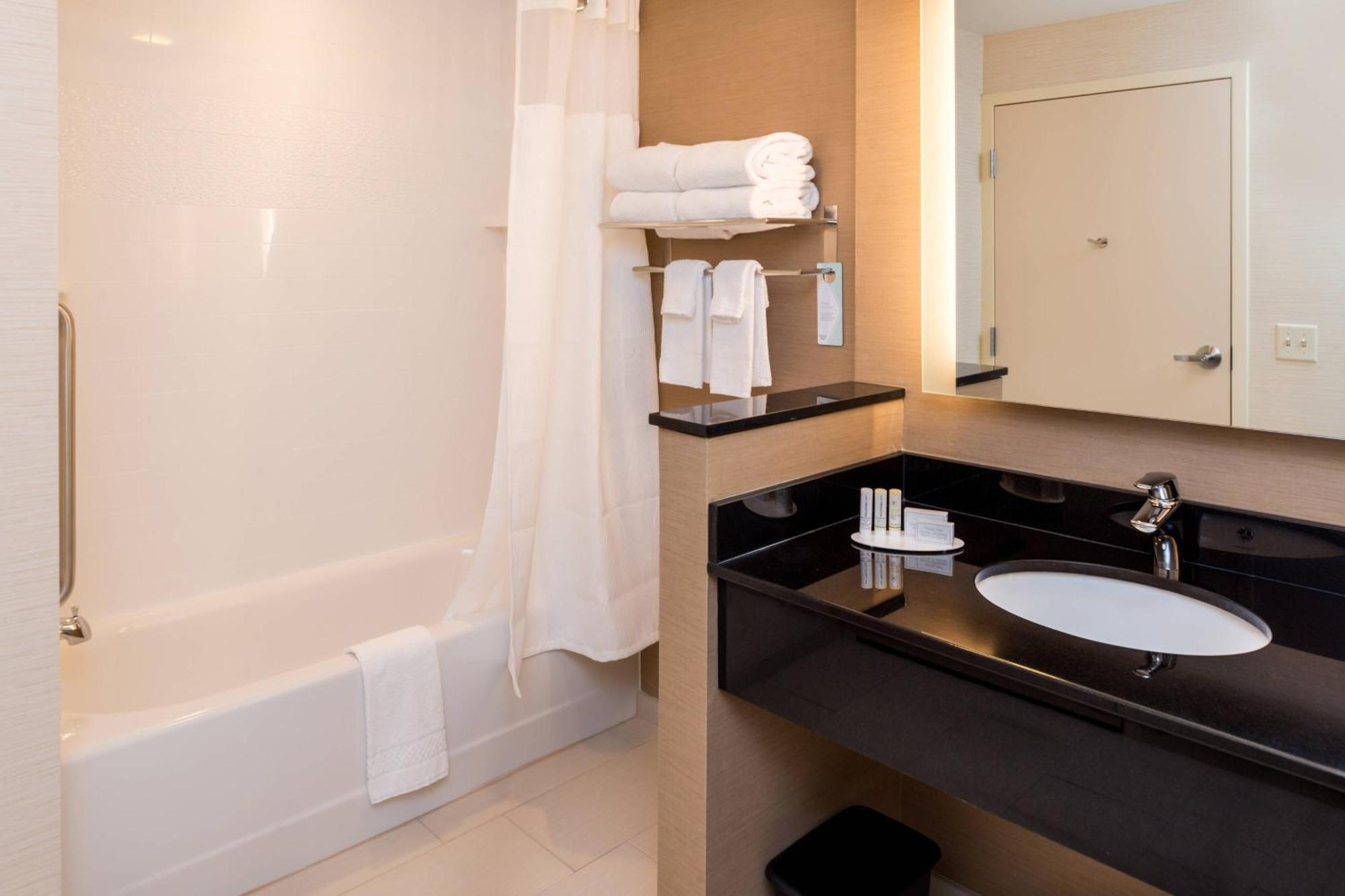 Fairfield Inn & Suites By Marriott Orlando East/Ucf Area Alafaya Esterno foto